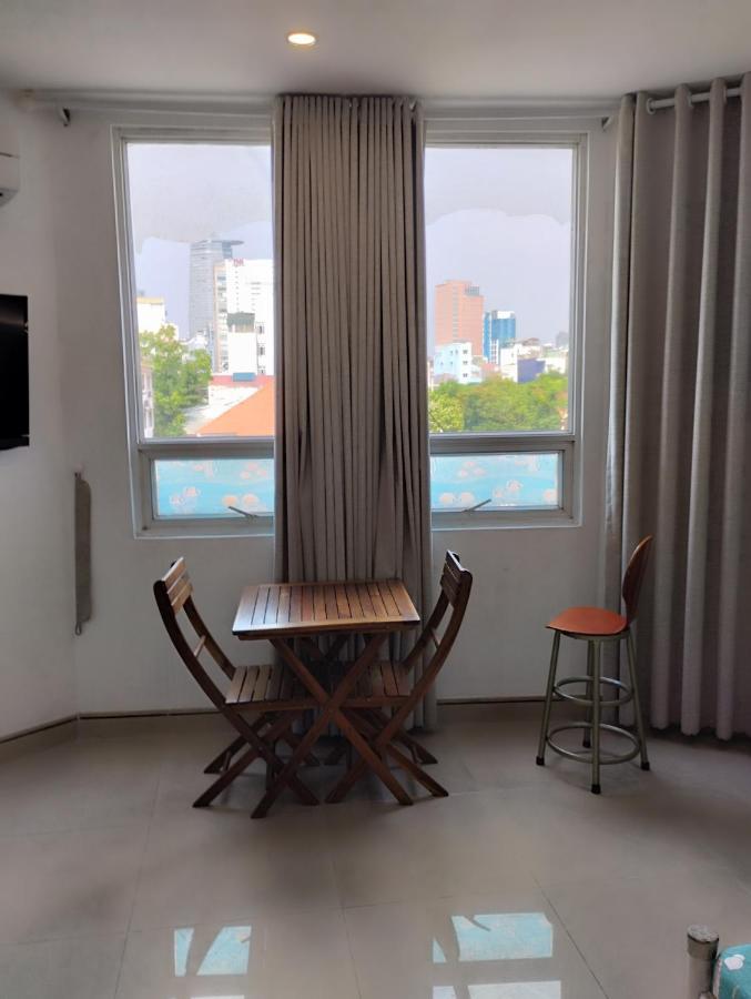 A Private Near Bến Thành, Bùi Viện *